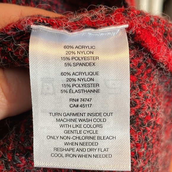 Super cozy long sweater with hood from Bass Pro. Size S NWT - Picture 5 of 6